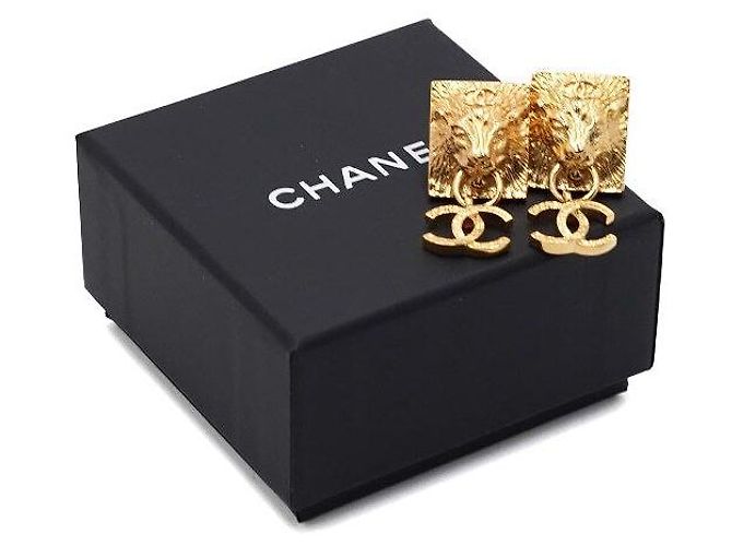 Chanel Orecchini pendenti Lion con logo CC dorato Season VIP Novelty Arancione - vista 5