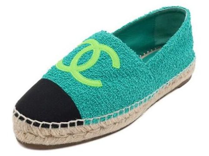 Chanel Sneaker espadrille in tweed verde da donna - vista 2