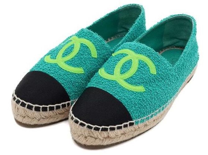 Chanel Sneaker espadrille in tweed verde da donna - vista 3
