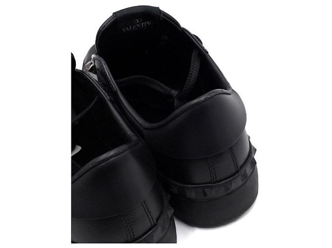 Valentino Sneakers Untitled da donna in pelle nera con Rockstud - vista 8