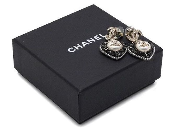 Chanel Orecchini Heart Crystal Pearl Drop Season Multicolore - vista 5