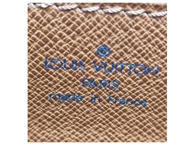 Louis Vuitton Serviette Epi Marron - vue 17
