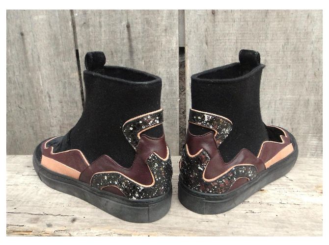 Dries Van Noten Stiefel aus Leder und Samt Braun Schwarz - Ansicht 4