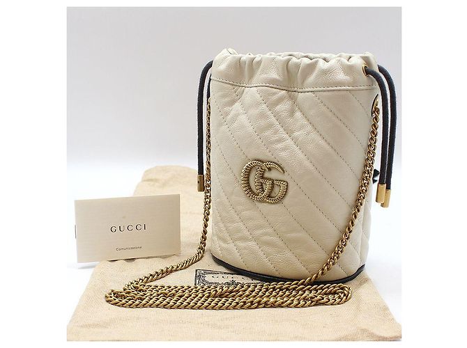 Gucci Borsa a tracolla mini bucket rotonda GG Marmont Bianco - vista 2