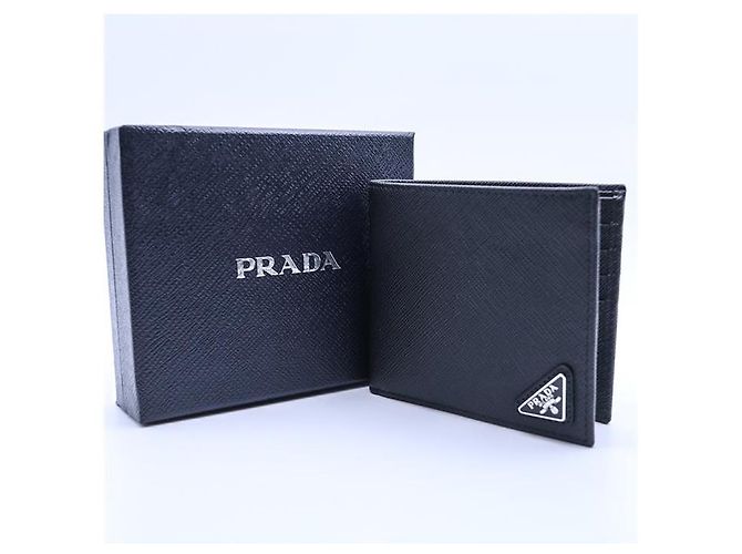 Prada Saffiano Bi-Fold Wallet QHH Black - view 4