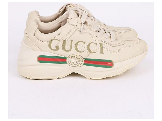 Gucci Sneakers Rhyton con logo Side Three Stripe Bianco - vista 6