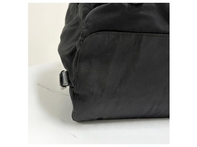 Prada Zaino in Nylon Triangle Logo Medium Nero - vista 10
