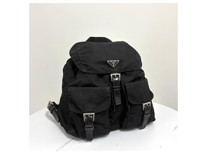 Prada Zaino in Nylon Triangle Logo Medium Nero - vista 4