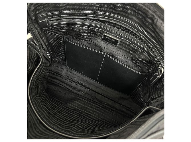 Prada Sac porte-documents cabas en nylon Saffiano noir - vue 10