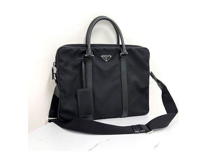 Prada Sac porte-documents cabas en nylon Saffiano noir - vue 3