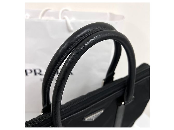 Prada Sac porte-documents cabas en nylon Saffiano noir - vue 6