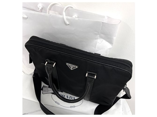 Prada Sac porte-documents cabas en nylon Saffiano noir - vue 8