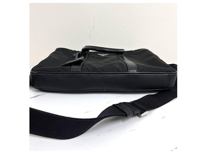 Prada Sac porte-documents cabas en nylon Saffiano noir - vue 9