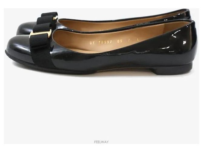 Salvatore Ferragamo Mocassini in vernice con fiocco nero - vista 3