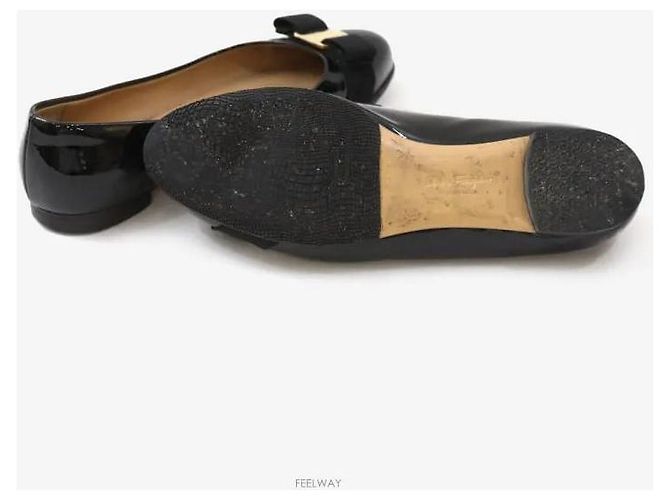 Salvatore Ferragamo Mocassini in vernice con fiocco nero - vista 5