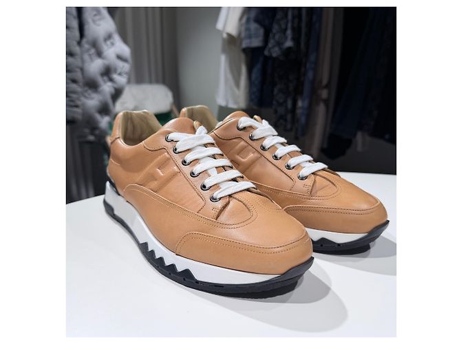 Hermès Sneakers Trail in pelle di vitello Marrone - vista 3