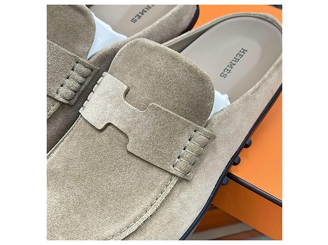 Hermès Mule e pantofole in scamosciato Beige Marrone - vista 7