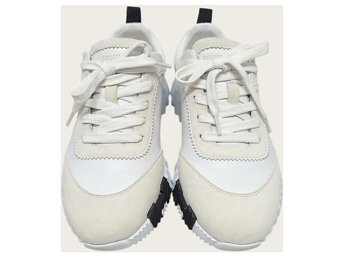 Hermès Sneakers Bouncing in pelle bianca e nera con logo Bianco - vista 6