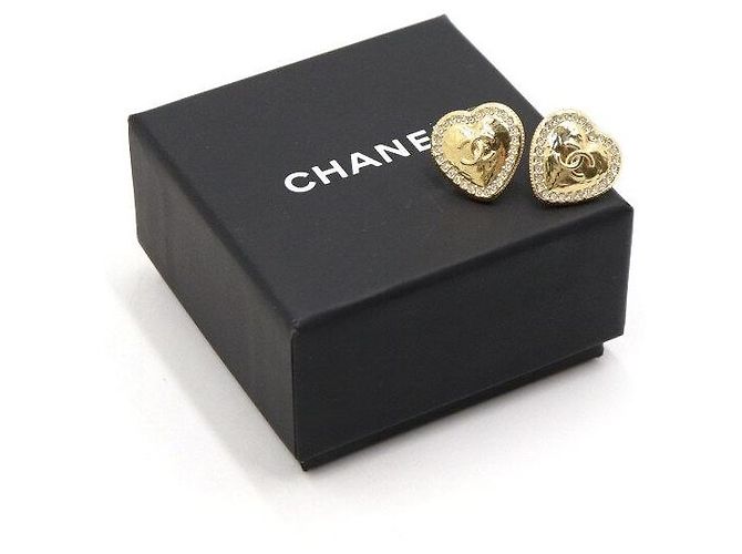 Chanel Orecchini a cuore in cristallo e oro con logo CC D'oro - vista 4