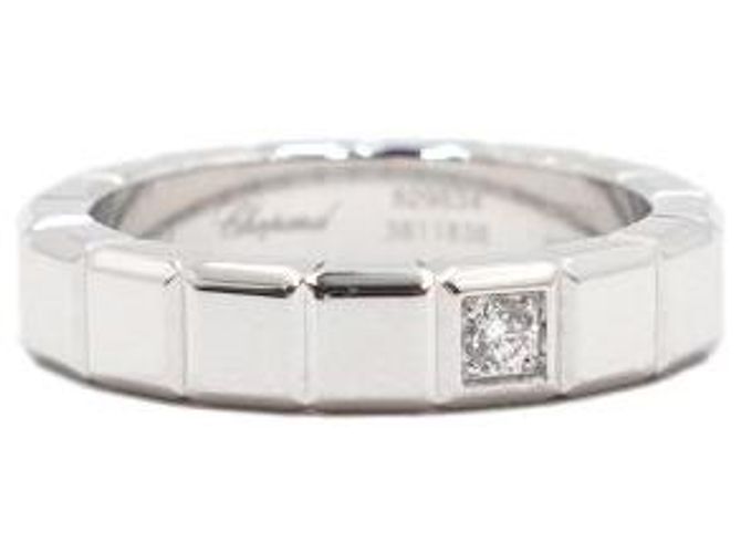 Chopard Anello Ice Cube Medium in Oro Bianco e Diamanti Carat Argento - vista 3