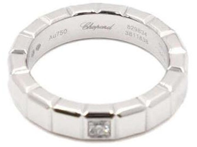 Chopard Anello Ice Cube Medium in Oro Bianco e Diamanti Carat Argento - vista 4
