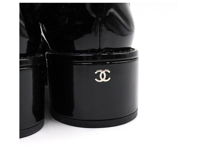 Chanel Scarpe Derby in pelle vernice nera Nero - vista 6