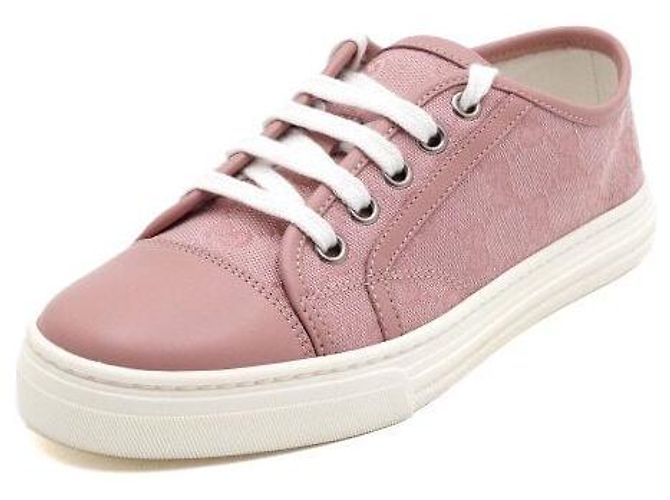 Gucci Sneakers basse GG Supreme in tela rosa - vista 2