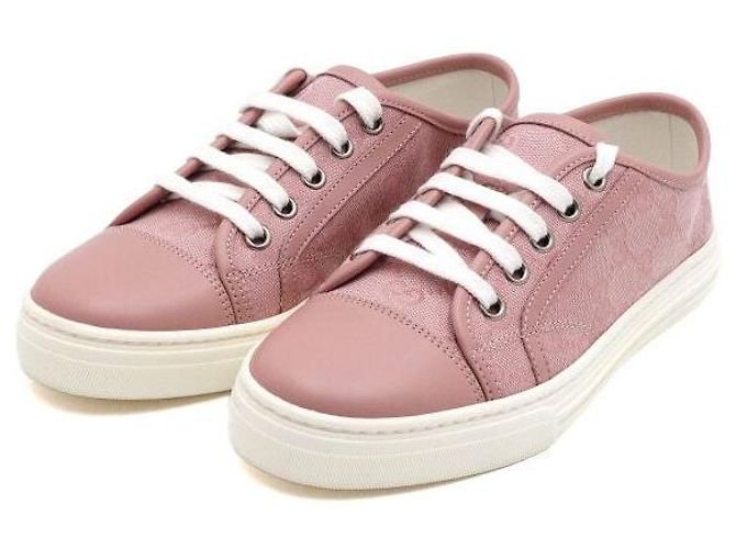 Gucci Sneakers basse GG Supreme in tela rosa - vista 3