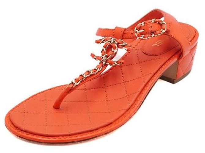 Chanel Sandali da donna in pelle di capra Classic Goatskin CC Chain Logo Arancione - vista 2
