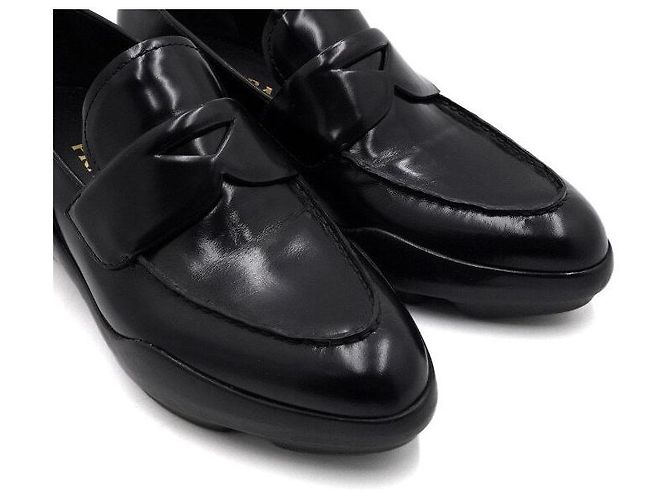 Prada Mocassini Penny con piattaforma in gomma spazzolata nera da donna - vista 7