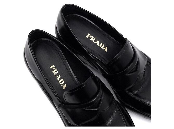 Prada Mocassini Penny con piattaforma in gomma spazzolata nera da donna - vista 9