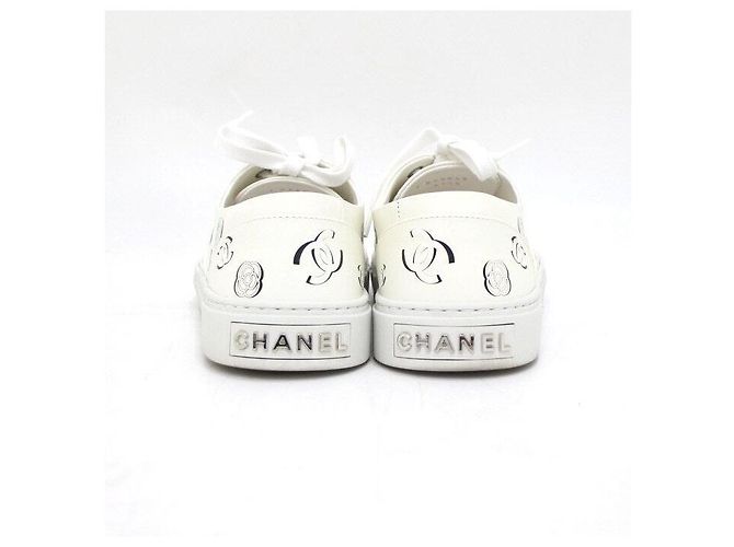 Chanel Sneakers da donna in pelle bicolore con logo CC Bianco - vista 6
