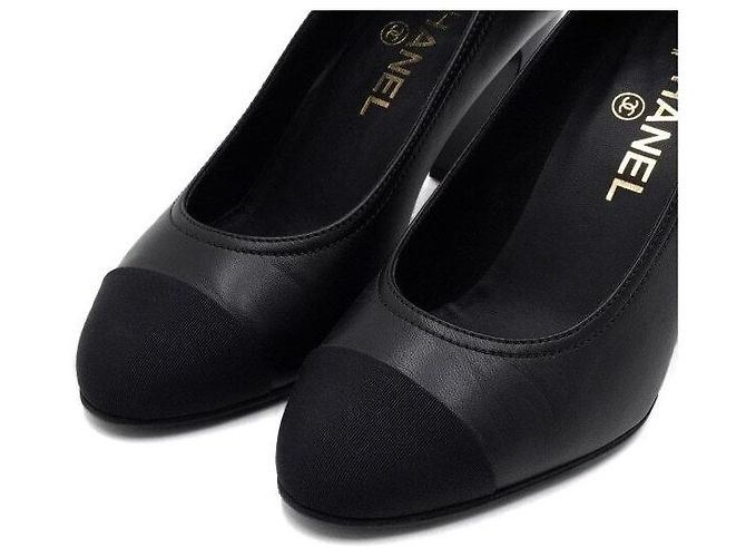 Chanel Décolleté in pelle nera con logo e tacco in cristallo da donna Nero - vista 6