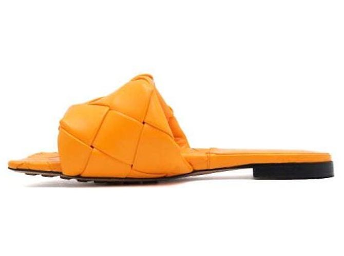 Bottega Veneta Sandali piatti da donna in agnello Intrecciato arancione - vista 4