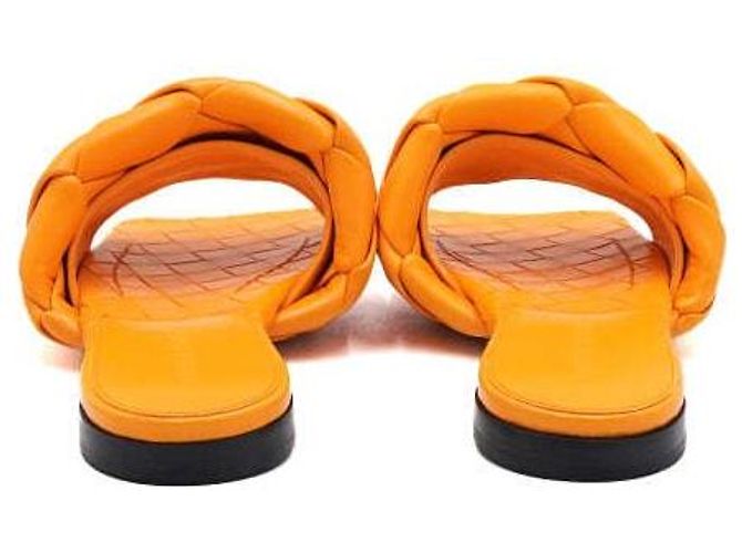 Bottega Veneta Sandali piatti da donna in agnello Intrecciato arancione - vista 6
