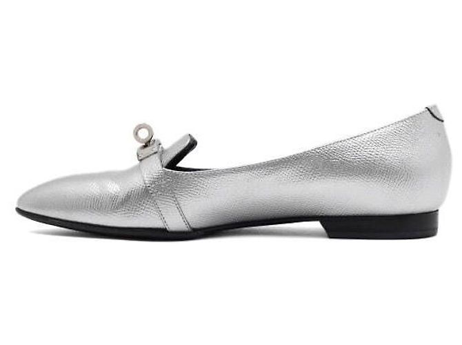 Hermès Scarpe basse Pegase Mini Kelly in pelle argento metallizzato da donna - vista 4