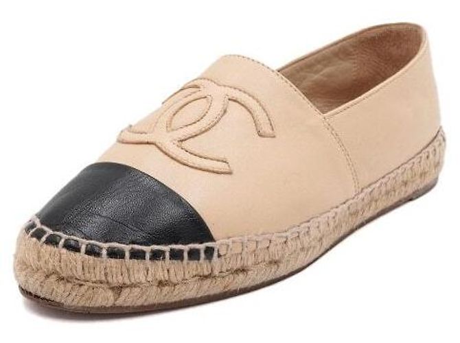 Chanel Sneakers bicolore in pelle di agnello beige con logo CC per donna Marrone - vista 2