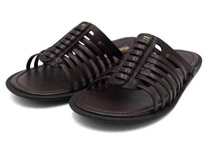 Miu Miu Sandali e ciabatte in pelle Napa marrone da donna - vista 3