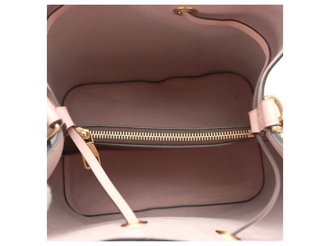 Louis Vuitton Borsa a tracolla a secchiello Monogram NeoNoe Multicolore - vista 17