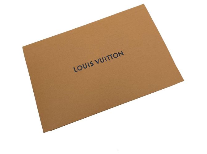 Louis Vuitton Borsa a tracolla Lockme Shopper in pelle di vitello granulata Nero - vista 19