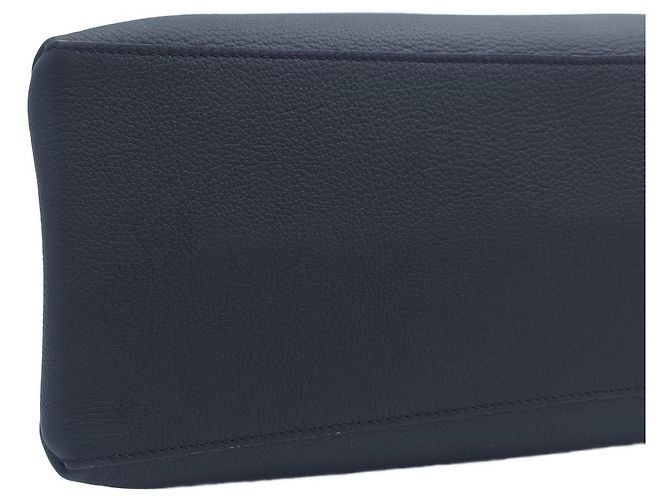 Louis Vuitton Borsa a tracolla Lockme Shopper in pelle di vitello granulata Nero - vista 6