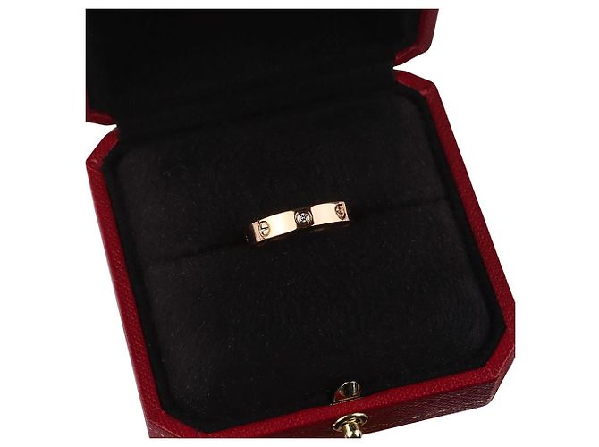 Cartier Anello Mini Love in Oro Rosa e Diamanti - vista 5
