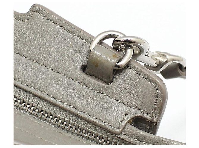 Saint Laurent Mini borsa cabas a tracolla Monogram Toy Marrone - vista 9
