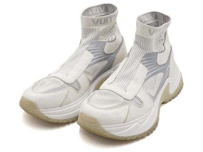 Louis Vuitton Sneakers Runaway Pulse da uomo in tela con monogramma bianco - vista 3