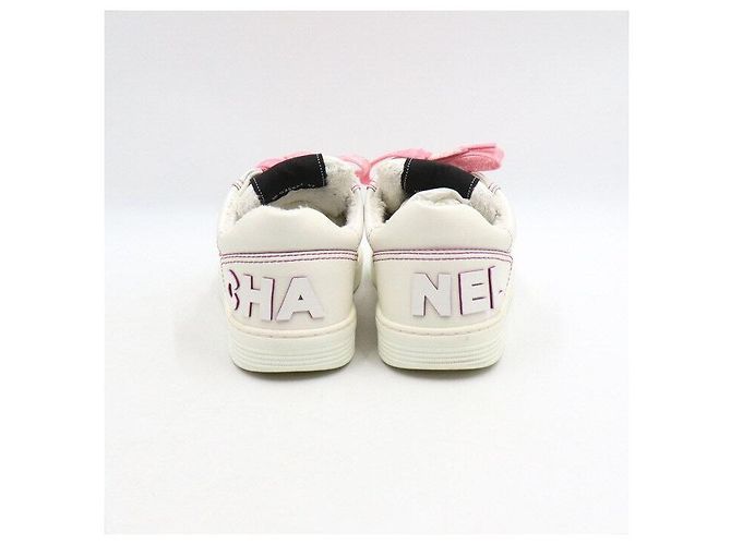 Chanel Sneaker con lacci da donna in pelle bianca con dettaglio logo viola Bianco - vista 6