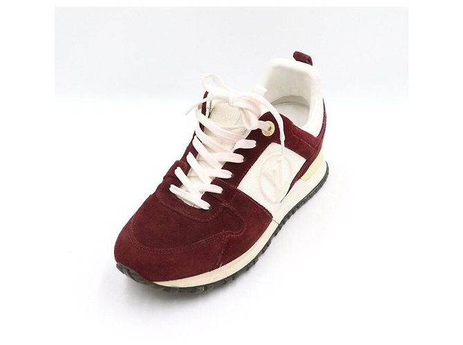 Louis Vuitton Sneakers Runaway Monogram in scamosciato bordeaux da donna Rosso - vista 2