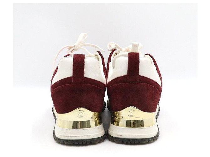 Louis Vuitton Sneakers Runaway Monogram in scamosciato bordeaux da donna Rosso - vista 6