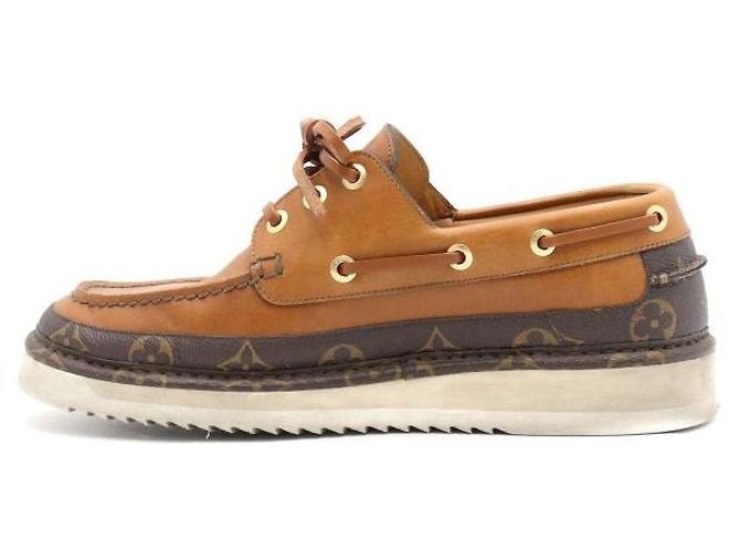 Louis Vuitton Mocassini Sneakers da Uomo con Logo Monogramma Marrone - vista 4