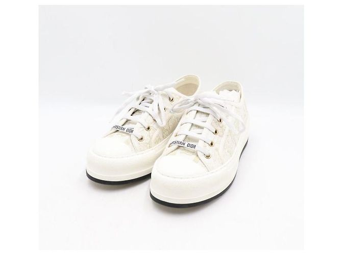 Baskets plateforme brodées pour femme WalknDior - vue 3