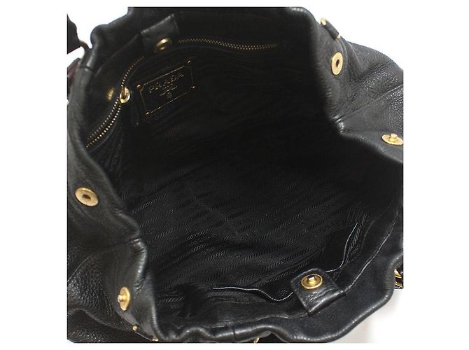 Prada Borsa a tracolla in pelle nera con logo dorato Nero - vista 11
